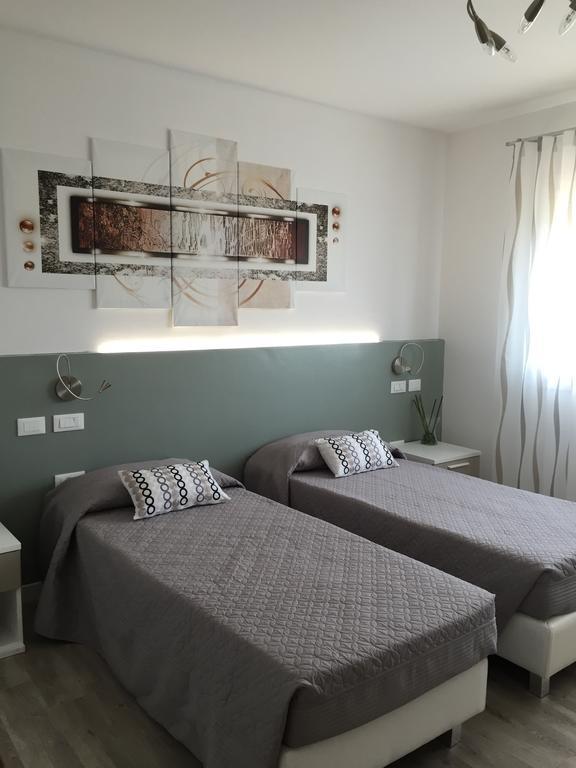 Flyingaway Bed & Breakfast Борсо дел Грапа Стая снимка